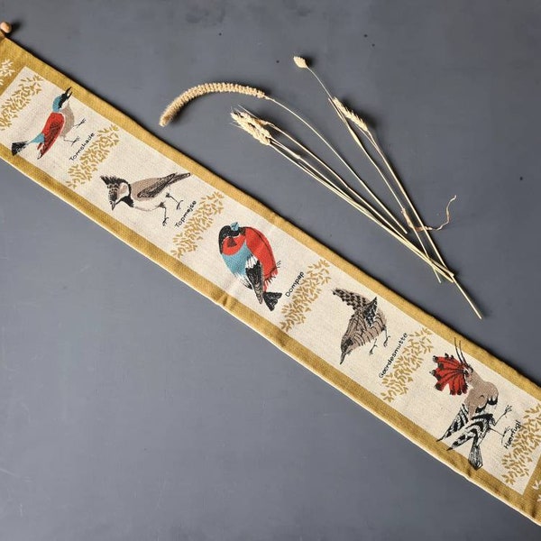 Dänische Vogel Wandbehang - langes Stück in schönen Farben für Ihre Wand - dänische Hygge - gedruckt weiche Sackleinen - Made in Dänemark