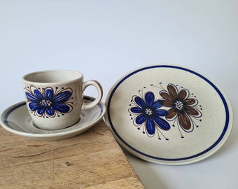 Trio 60s Stavangerflint. Cup, Saucer & plate. FLORY / FLORRY Scandinavian design by Nils Sivertsen. Mid century. Norwegian / Norway design
