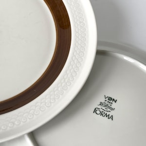 3 Rörstrand FORMA dinner plates, set of 4. Design by Olle Alberius - 1967-1981. Scandinavian design from Sweden. 60s, mid century modern.