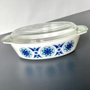524 - Rare oval JAJ Pyrex &quot;Sea Lily&quot; - Size 524 - vintage collectors item from 1971 - only produced for the danish market in the 70s