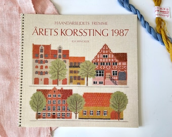 1987 - Haandarbejdets fremme - Cross Stitch of the Year calendar with motifs of danish houses by Ida Winckler- Danish handcraft guild