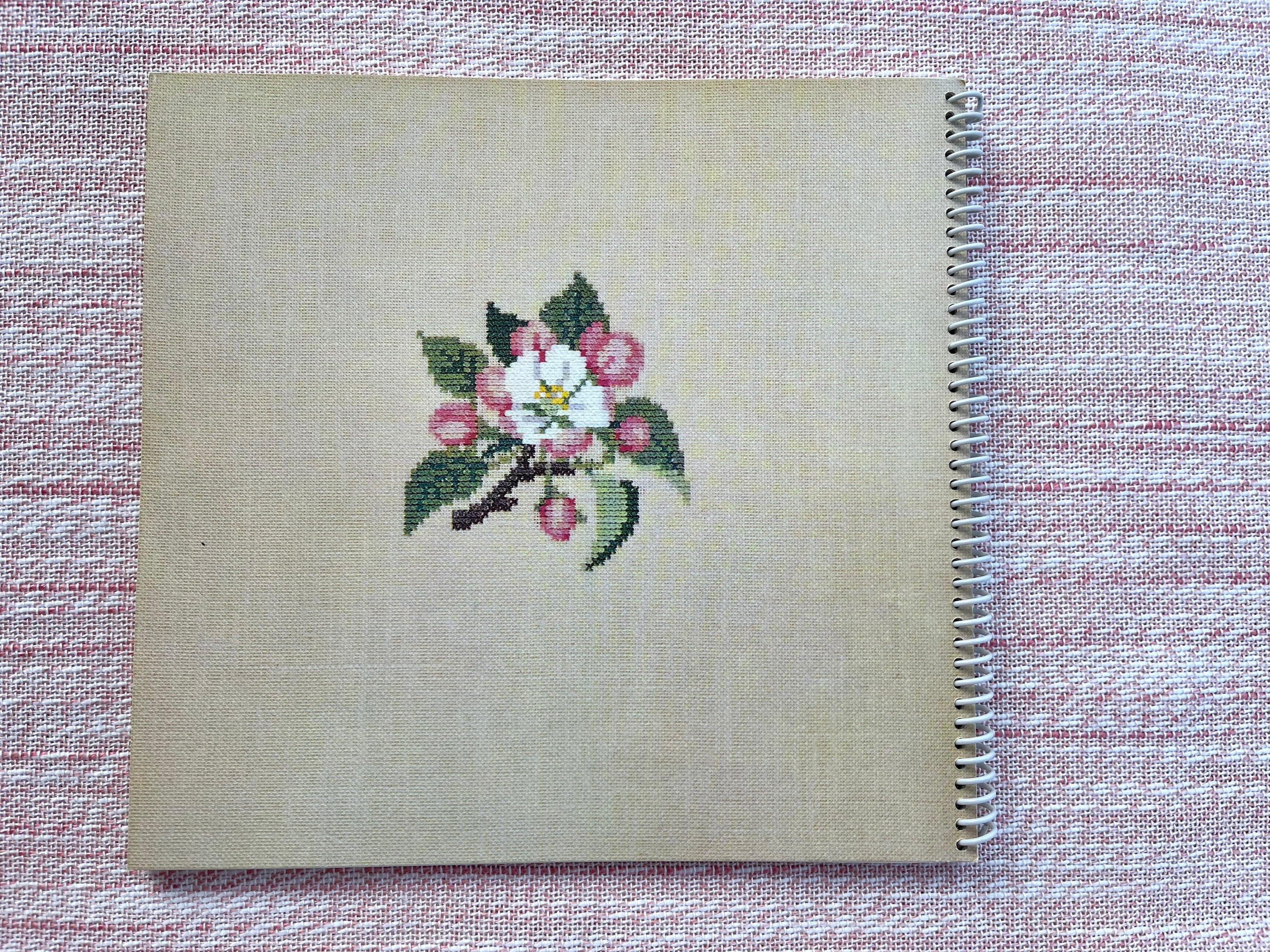 Rare 1979 - Haandarbejdets Fremme - Cross Stitch Book