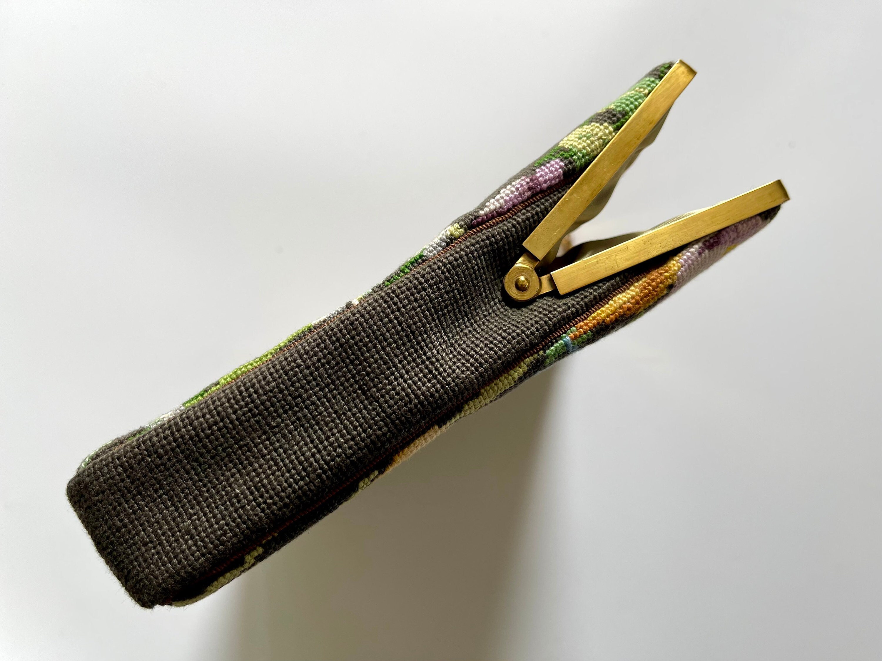デンマークのヴィンテージ刺繍/クロスステッチハンドバッグ 