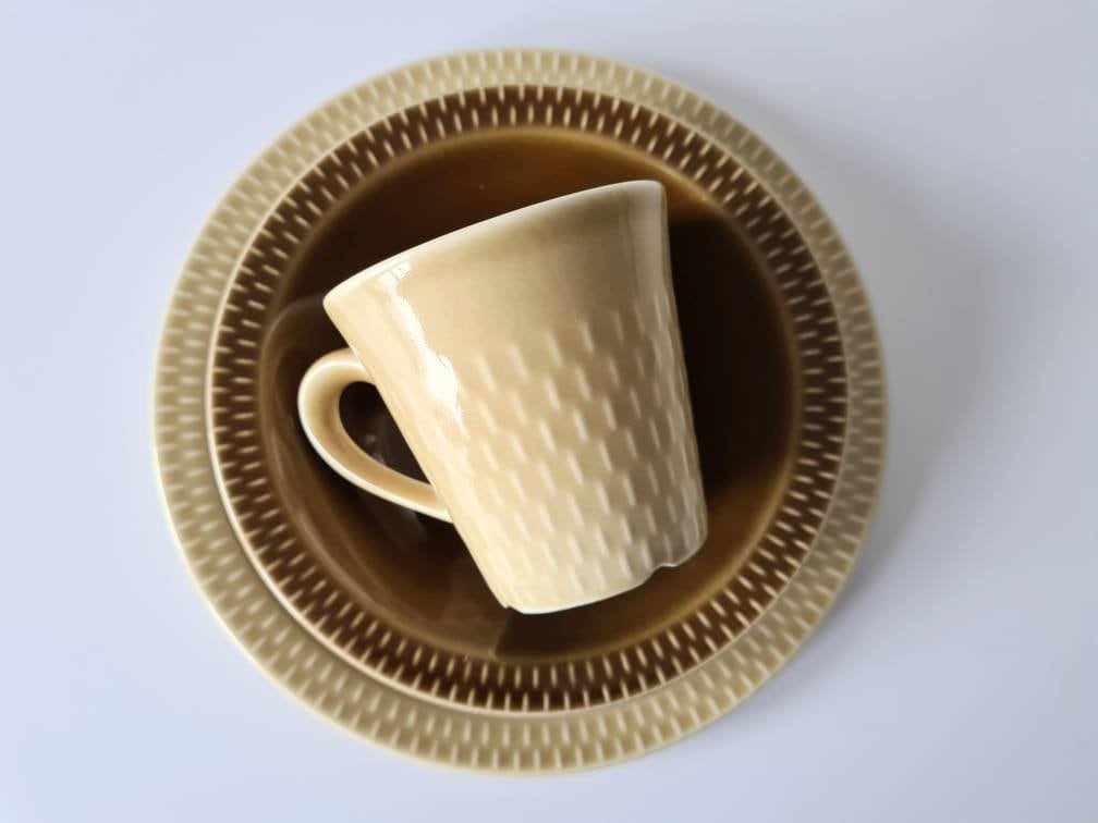 Brunette Trio by Kåre Berven Fjeldsaa, Stavangerflint. Cup, Saucer