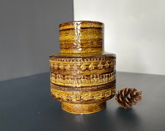Aldo Londi for Bitossi vase with mustard yellow pattern - Italian mid century pottery. Home decor from the 60s. Handmade pottery. Handmade