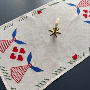 Danish 60s or 70s handmade table runner. Cross stitch embroidery with engels. Needlework from Scandinavia for your Christmas celebration!