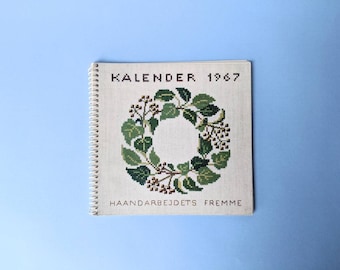 1971 Haandarbejdets Fremme - Danish Cross Stitch - Yearbook 1971
