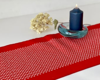 New old stock. Vintage SØDAHL table runner by the meter - Danish design  - Made in 70s Denmark at Sødahl. Forget Me Not flower motif