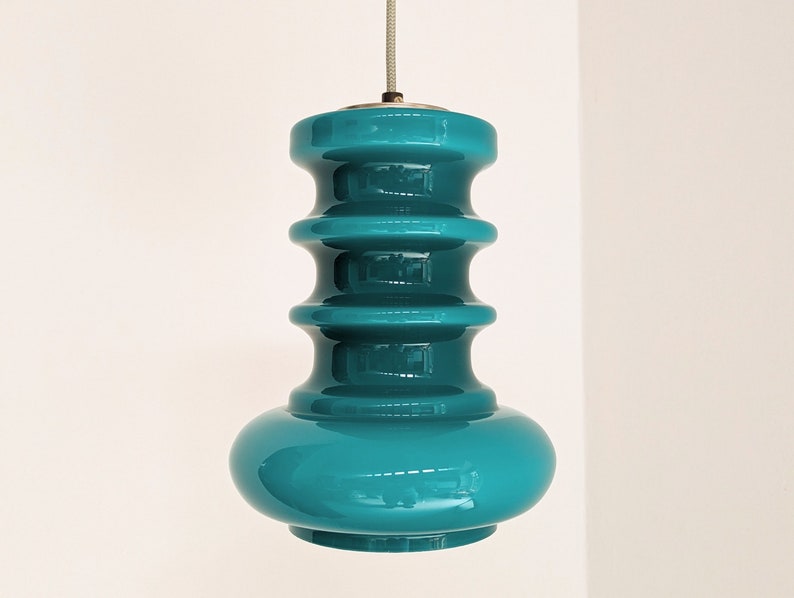 Flygsfors Zweden verbazingwekkende turquoise glazen opaline hanglamp verlicht het moderne Scandinavische midden van de eeuw. MCM Glazen hanger HEMI nr. 550 afbeelding 3