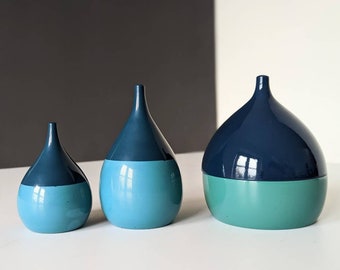 Danish Laurids Lønborg - Set of 3 pieces - Salt and pepper shaker & coaster holder with 6 inside. Rare Two tone. Iconic drop / onion shape.