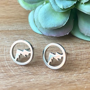 Mountain Earring / Hiking, Skiing, Snowboarding Earrings / Nature Lover /Lightweight Stud Set / Gift Box Included Silver Circle