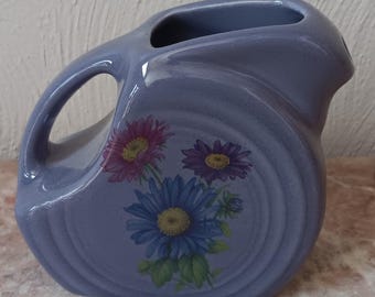 Fiesta Mini Disc Pitcher - Lila med Blommor - HLC USA