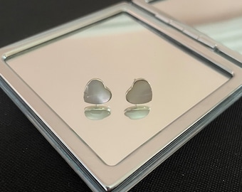 Gorgeous Natural White Mother of Pearl Shell and 925 Sterling Silver Love Heart Stud Earrings Gift