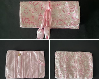 Beautiful Pale Baby Pink And Silver Floral Flower Embroided Silk Jewellery Wrap Roll With Three Zipped Compartments And Pocket Gift