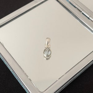 美しく繊細な天然ファセットブルートパーズと925スターリングシルバーのティアドロップペンダントネックレスギフト