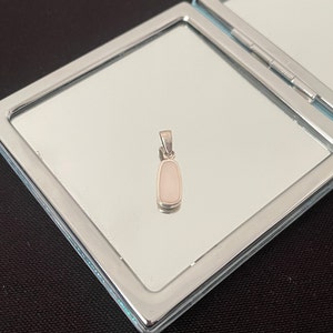 Beautiful Delicate Natural White Mother Of Pearl Shell And 925 Sterling Silver Rectangle Drop Pendant Necklace Gift