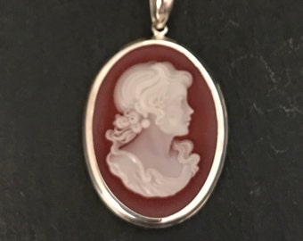 V G S Eternity Fashions Fashion Jewelry ~Brown Crystals Oval Cameo Pendant Necklace Silvertone V G S Eternity Fashions Fashion Jewelry ~Brown Crystals Oval Cameo Pendant Necklace Silvertone