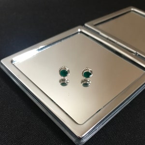 Beautiful Delicate Natural Faceted Green Emerald And 925 Sterling Silver Round Circle Stud Earrings Gift