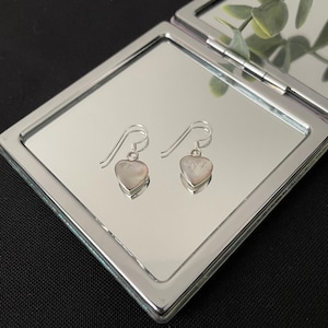 Gorgeous Natural White Mother of Pearl Shell and 925 Sterling Silver Love Heart Drop Dangle Earrings Gift