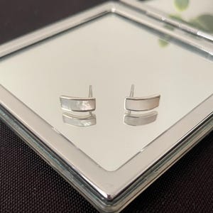 Gorgeous Natural White Mother of Pearl Shell and 925 Sterling Silver Rectangle Shaped Stud Earrings Gift