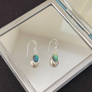 Beautiful Natural Green Paua Shell/Abalone And 925 Sterling Silver Oval Drop Dangle Earrings Gift