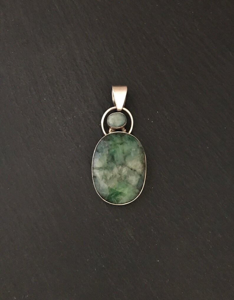 Stunning Very Large Faceted Natural Two Stone Green Emerald And 925 Sterling Silver Oval Drop Pendant Necklace
