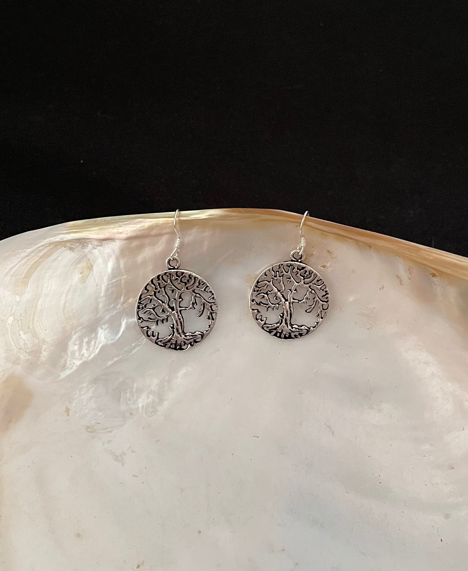 Splendidi orecchini pendenti rotondi a forma di albero della vita in argento sterling 925, ideali come regalo. - Italia