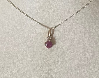 Pendentif En Rubis Rouge Naturel De 47 Carats - Certifié AGL, Argent 925, Idéal Cadeau Passion
