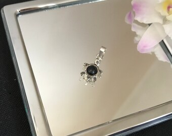 Gorgeous Delicate 925 Sterling Silver And Black Stone Animal Turtle Drop Pendant Necklace Gift