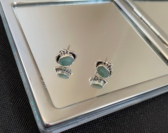 Hermosos aretes ovalados de plata de ley 925 y esmeralda verde facetada natural, regalo