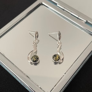 Gorgeous Cabochon Round Green Amber And 925 Sterling Silver Swirl Stud Drop Dangle Earrings Gift