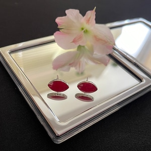 Gorgeous Delicate Red Coral And 925 Sterling Silver Kite Shaped Stud Earrings Gift
