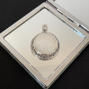 Gorgeous Large Round Circle Natural White Mother Of Pearl Shell And 925 Sterling Silver Aztec Drop Pendant Necklace Gift