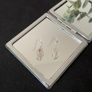 Beautiful Large Natural White Mother of Pearl Shell and 925 Sterling Silver Leaf Design Drop Dangle Earrings Gift