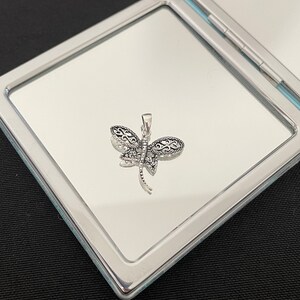 Hermoso collar con colgante de libélula en forma de animal en plata de ley 925