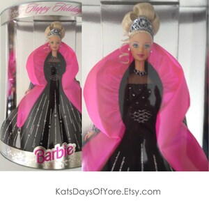 Dolls - Happy Holidays Barbie - 1998 - Mint Condition - NRFB - NIB - No. 20200 Mattel