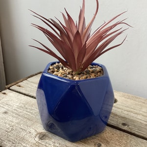 Ceramic Plant pot holder, stand, indoor garden, home decor, geometric, planter, artificial, faux plant, succulent, living room,bedroom,