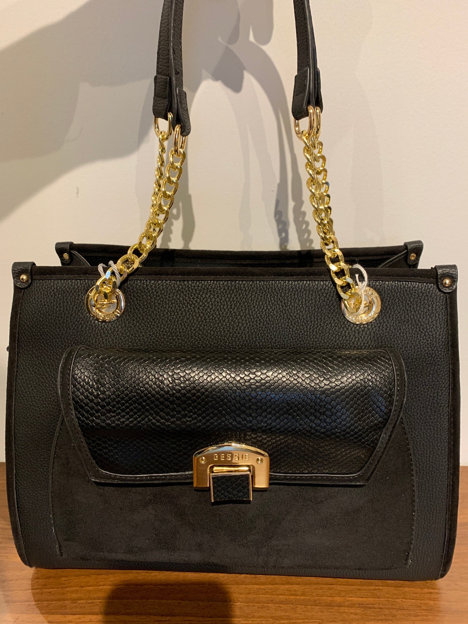 noelle mini crossbody guess