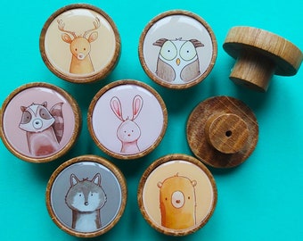6x Knobs Forest Animals Pattern Wooden Oak handle drawer cupboard furniture Pull Kids Owl Wolf Bunny Raccoon Bear Deer