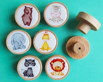 6x Knobs Wild Animals Pattern Wooden Beech handle drawer cupboard furniture Pull Kids Nursery Baby Giraffe Zebra Lion Elephant Raccoon Bear