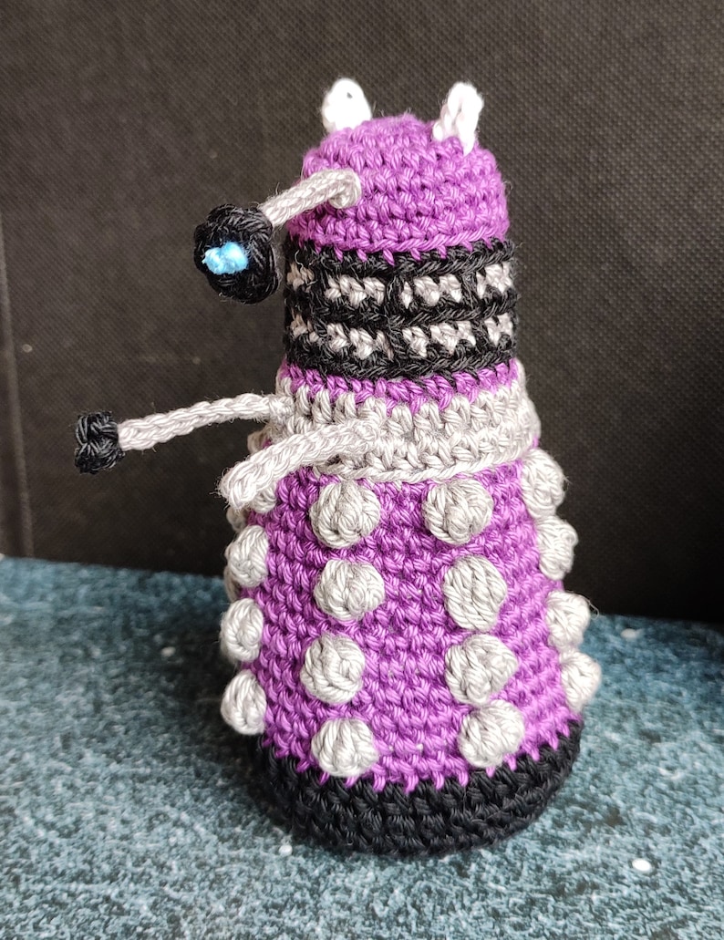 Doctor Who Dalek crochet pattern image 3