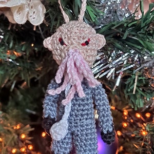 Christmas ornament pattern doctor who Ood