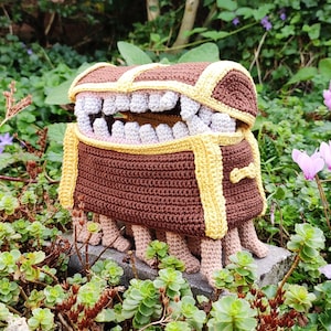 discworld Terry Pratchett Luggage crochet pattern