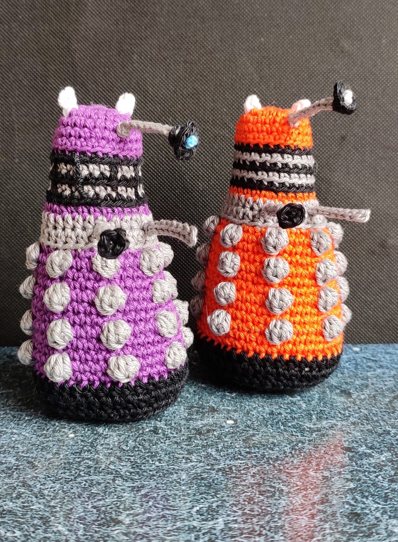 Doctor Who Dalek crochet pattern image 4
