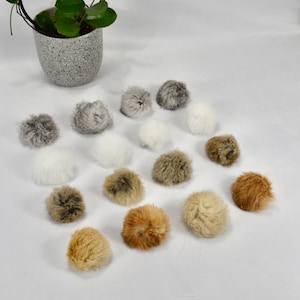 Pom Pom Cat Toy Rabbit Fur Toss Toy image 3