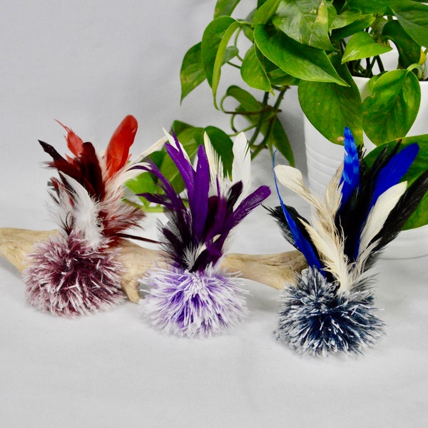 Catnip Toss Toy - Shaggy Minky And Feather Catnip Toss Toy / Rooster Feathers / Toss Toy / Rooster Feathers / Catnip / Catnip Cat Toy