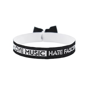 Love music hate fascism Bändchen