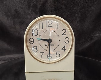 Vintage Westclox windup alarm clock in cream,Luminous hands. Restored and movement overhauled. Works well!!