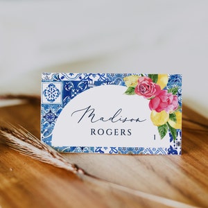 Azulejo de limón y azul Plantilla de tarjetas de lugar Tarjeta de nombre de mesa de flor rosa y limón Tarjeta de lugar editable nombre de mesa tarjeta de tienda tarjeta plana