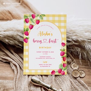 Himbeere Erster Geburtstagskarte Hot Pink Beere Geburtstagseinladung gelb rosa Geburtstagsparty Einladung gelb Gingham Geburtstag Partykarte